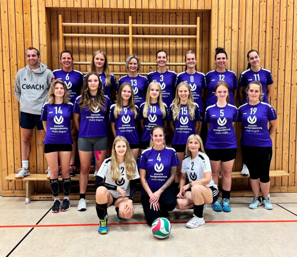 Foto der Mitglieder der Frauenmannschaft des VVM der Saison 2025 2026